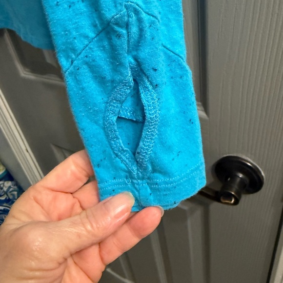 Victoria Secret PINK Women’s blue long sleeve hooded pullover top Size XS - Picture 6 of 9